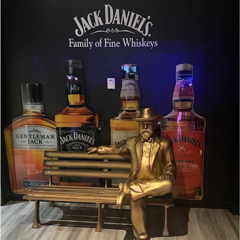 Jack Daniel’s Signature Tennessee Whiskey 8 Oz  Glass Tumblers Set 2 Black Gold